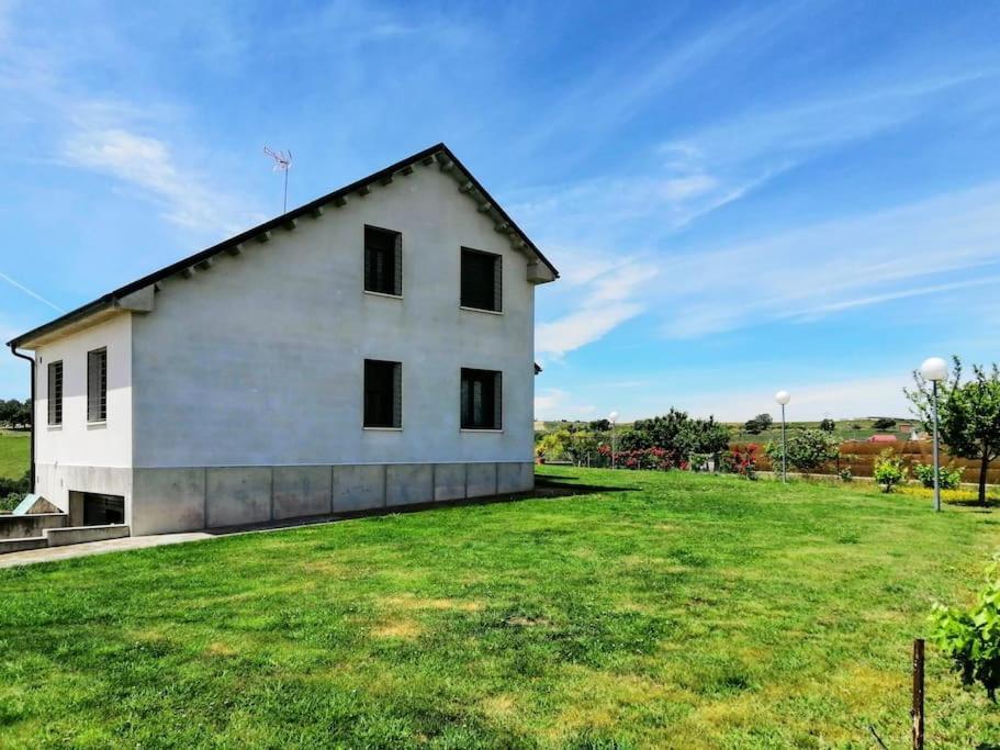 Casa Rural Paraje Valdefuentes ** Montehermoso Exterior foto