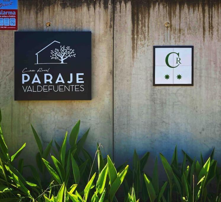 Casa Rural Paraje Valdefuentes ** Montehermoso Exterior foto